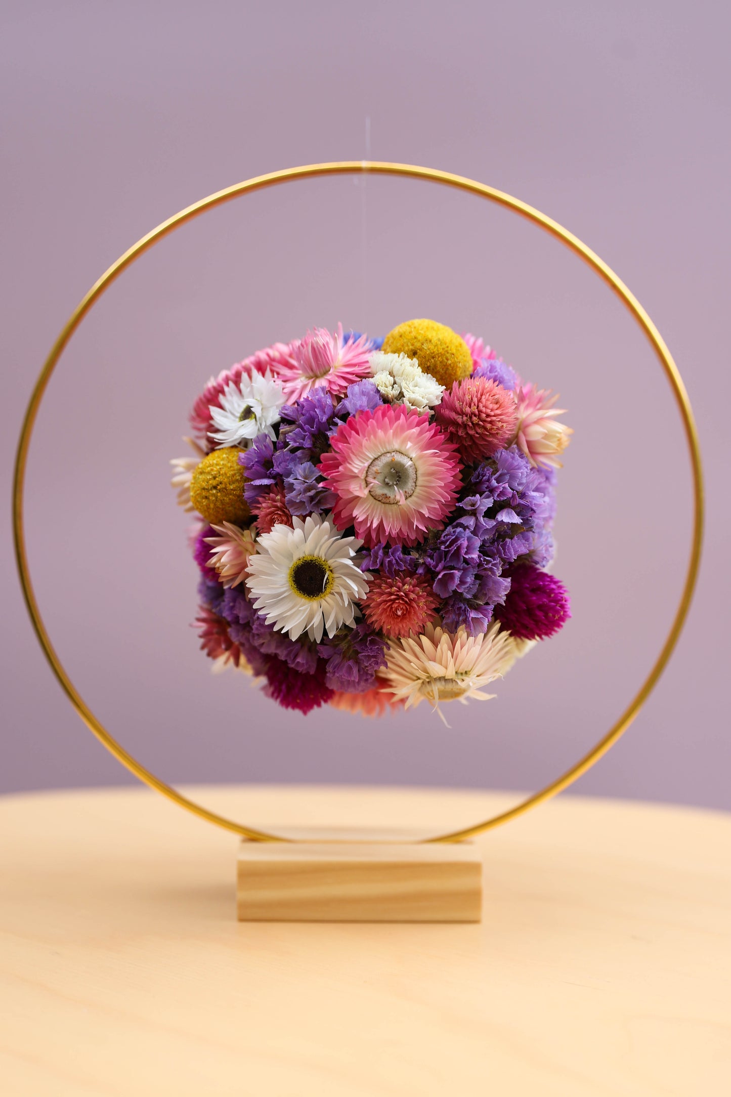 Mobile de fleurs séchées