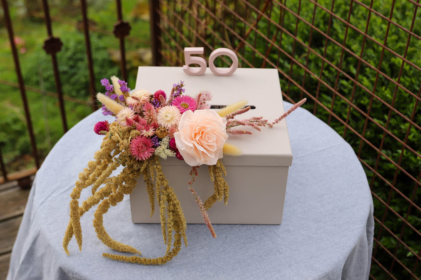 Urne fleurie pour mariage ou anniversaire (personnalisée)
